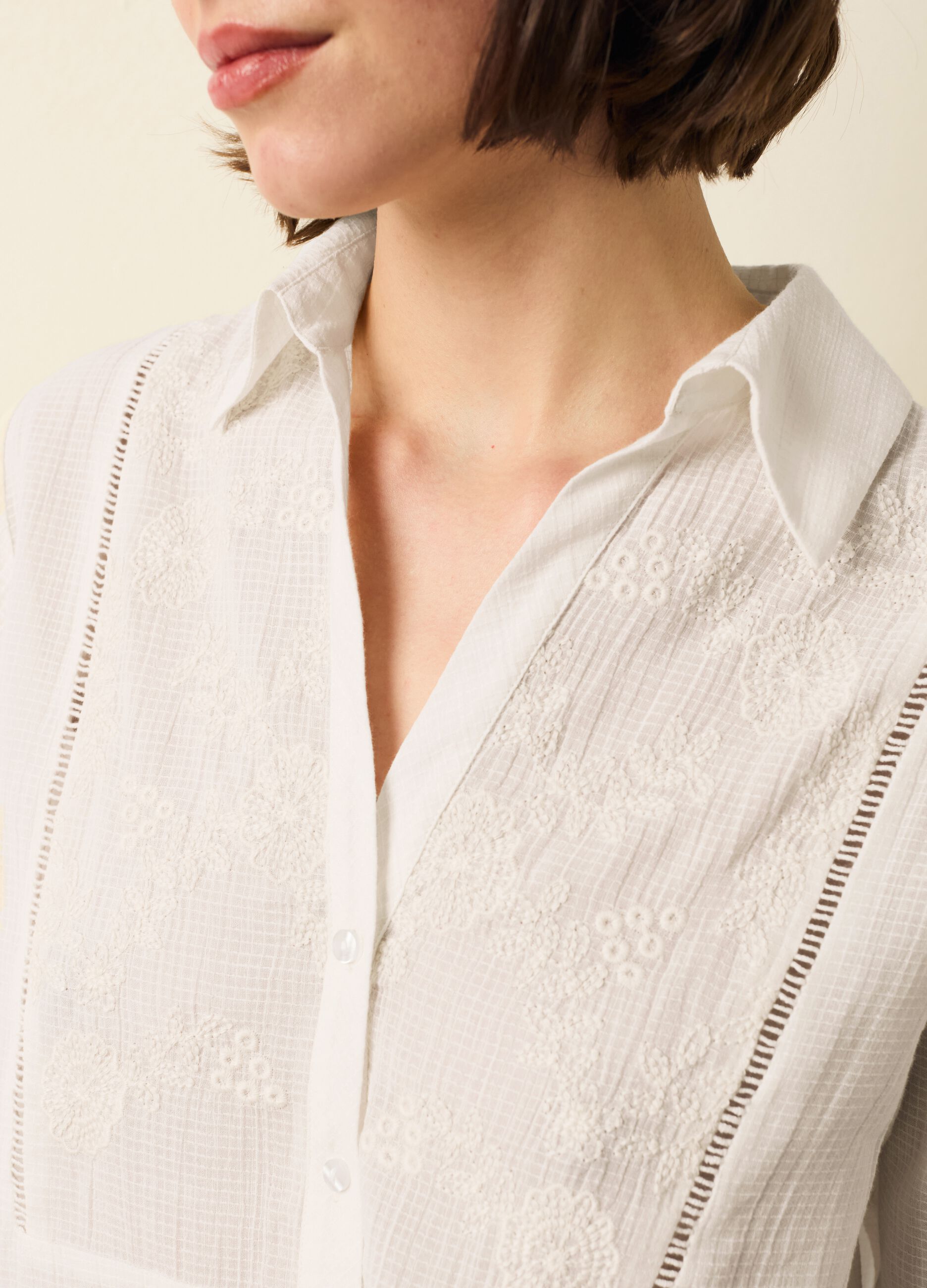 Brushed shirt with broderie anglaise details