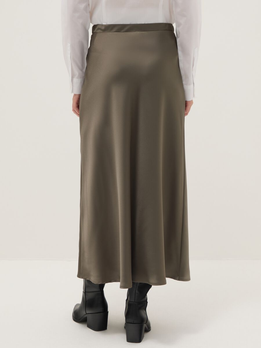 Gonna satinata grigia regular fit con vita elastica_2