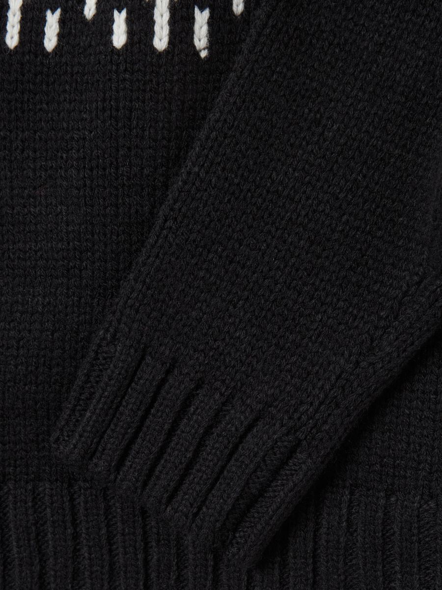 Pullover with mock neck and Norwegian design_5