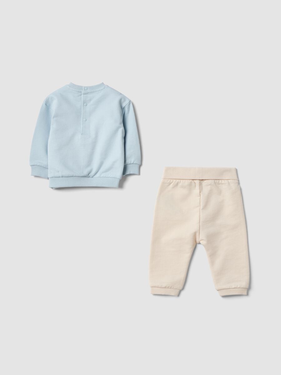 Completo azzurro e beige in cotone organico per neonato_1