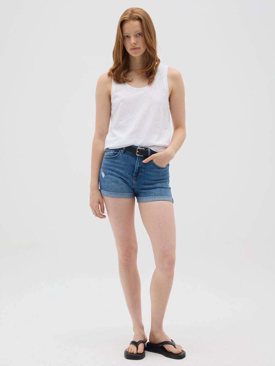 Women's blue denim slim fit shorts with turn-up_0