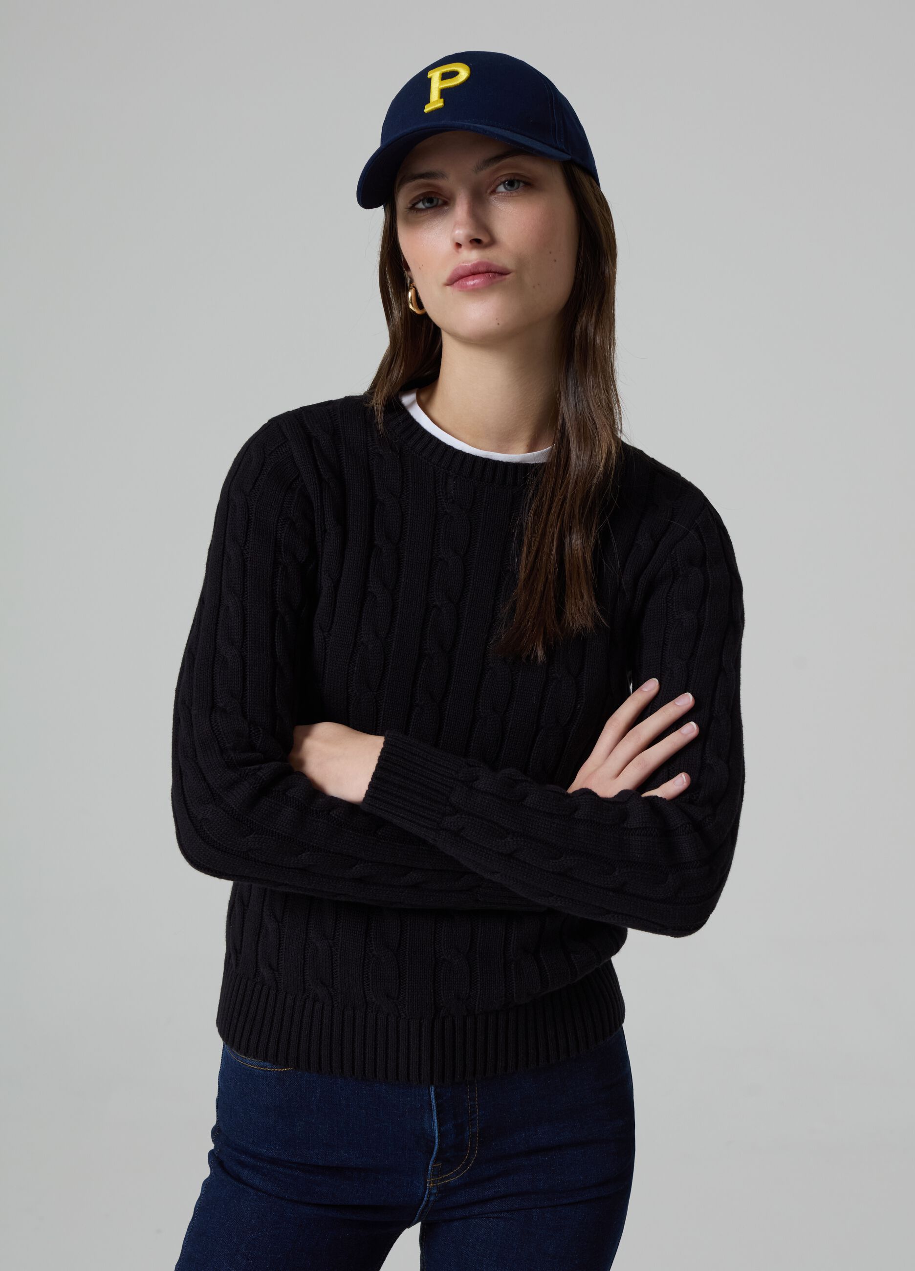 Ribbed pullover with cable-knit design