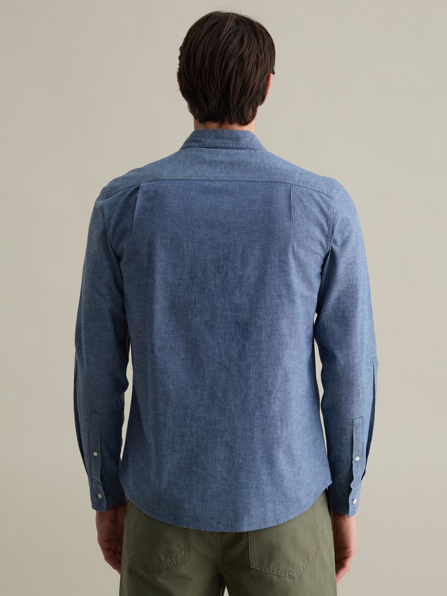 Regular-fit shirt in chambray cotton and linen_3