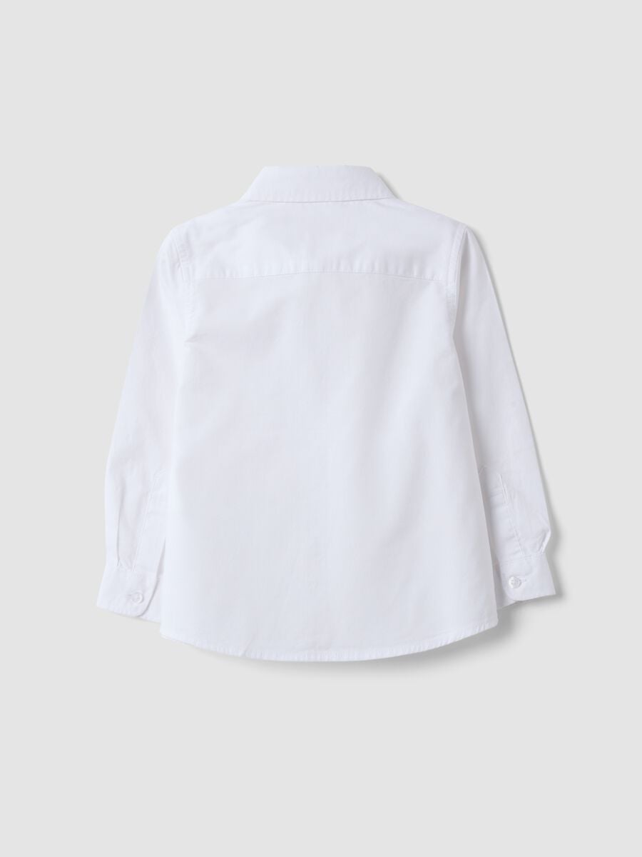 White pure cotton shirt with classic collar and chest pocket for baby boy_1