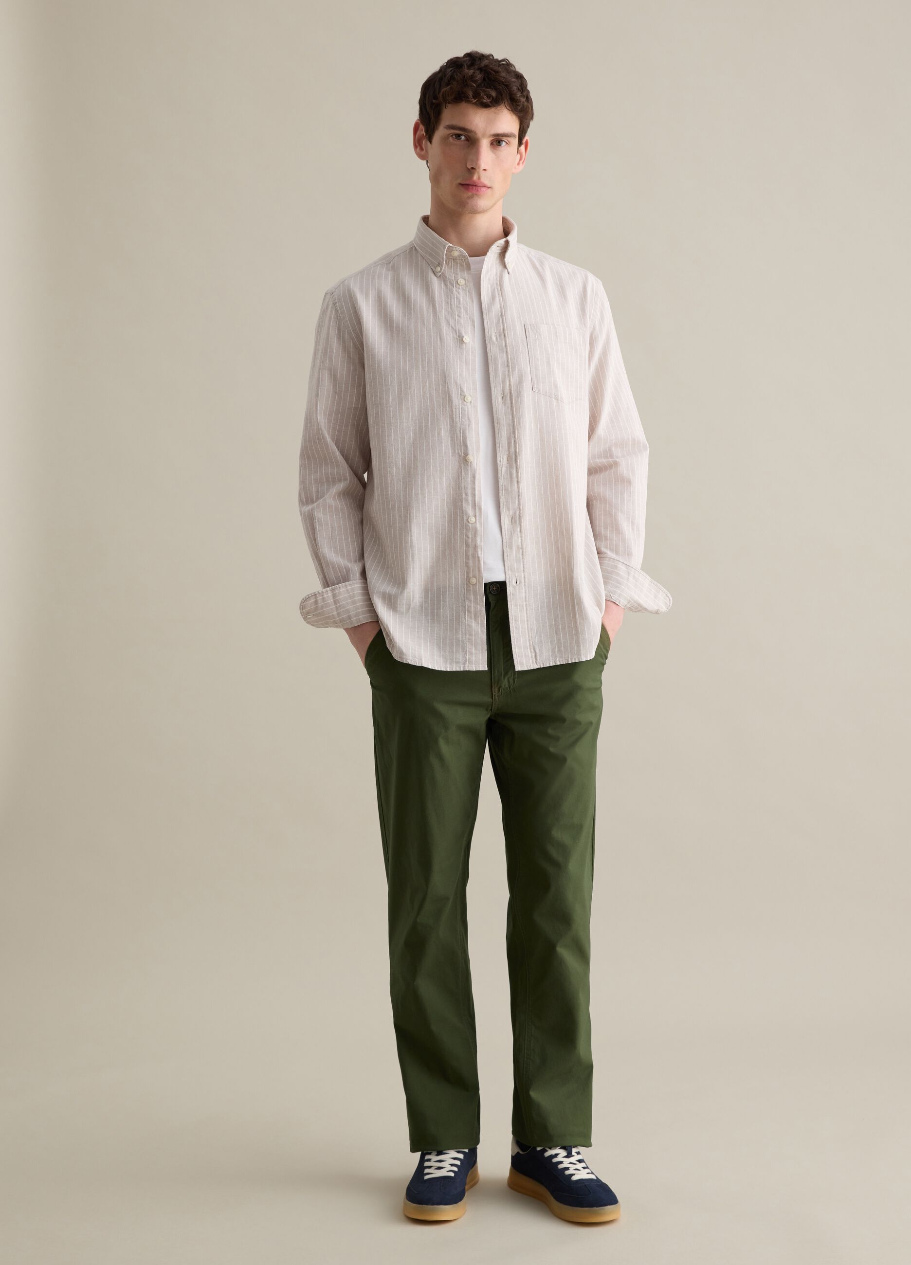 Green chino trousers in stretch cotton with pockets