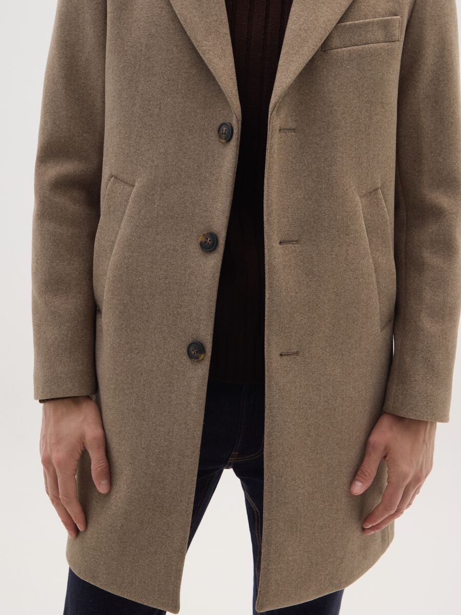 Cappotto lungo beige regular fit con bottoni_3
