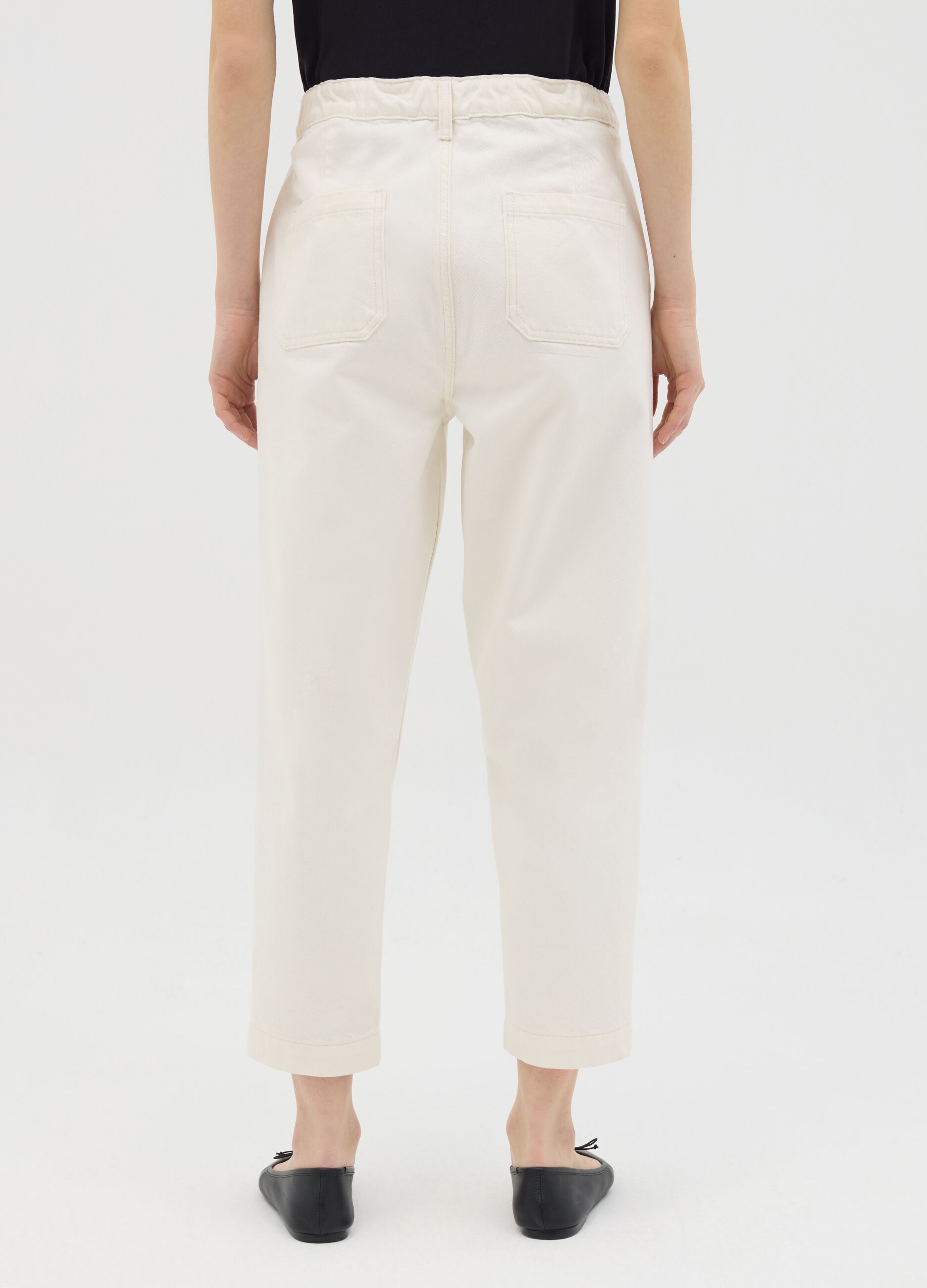 White carrot-fit jeans in cotton
