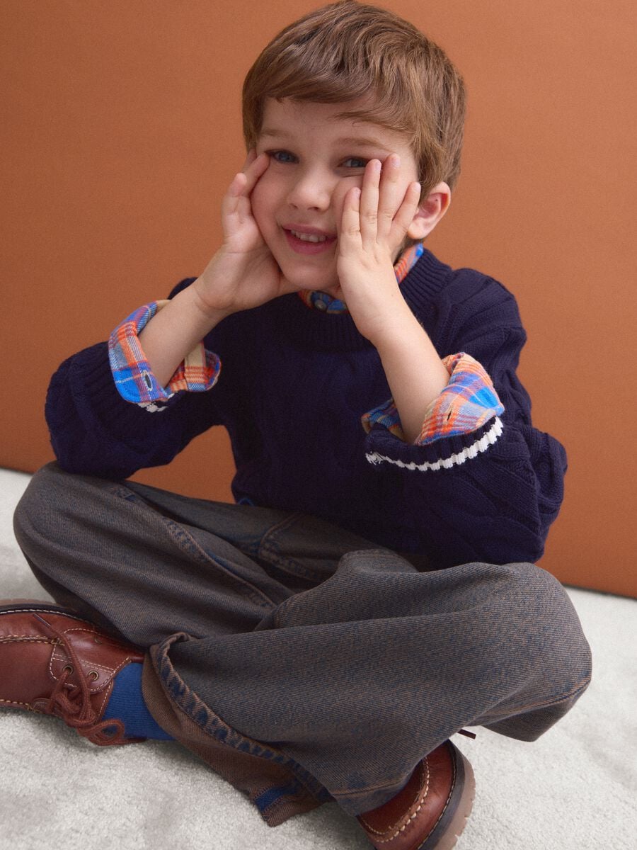 Maglia blu in puro cotone a trecce over fit per bambino_0