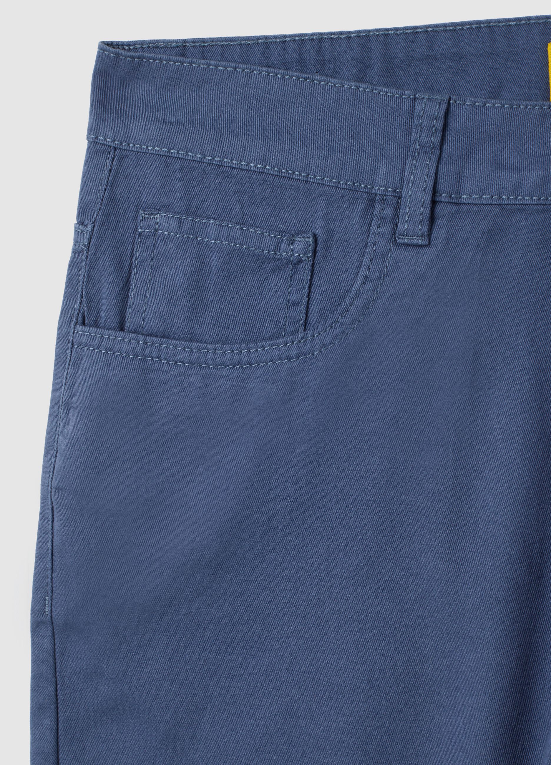 Bermuda da uomo in puro cotone blu regular fit