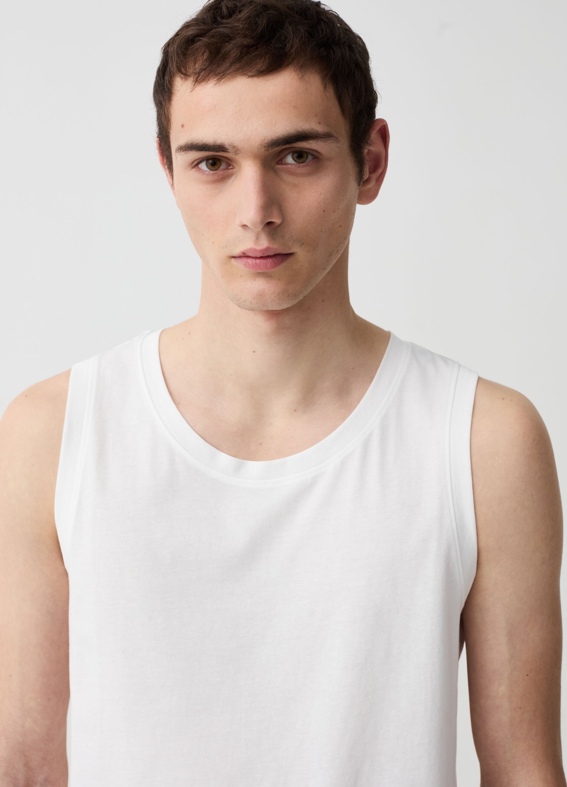 Cotton tank top with round neck