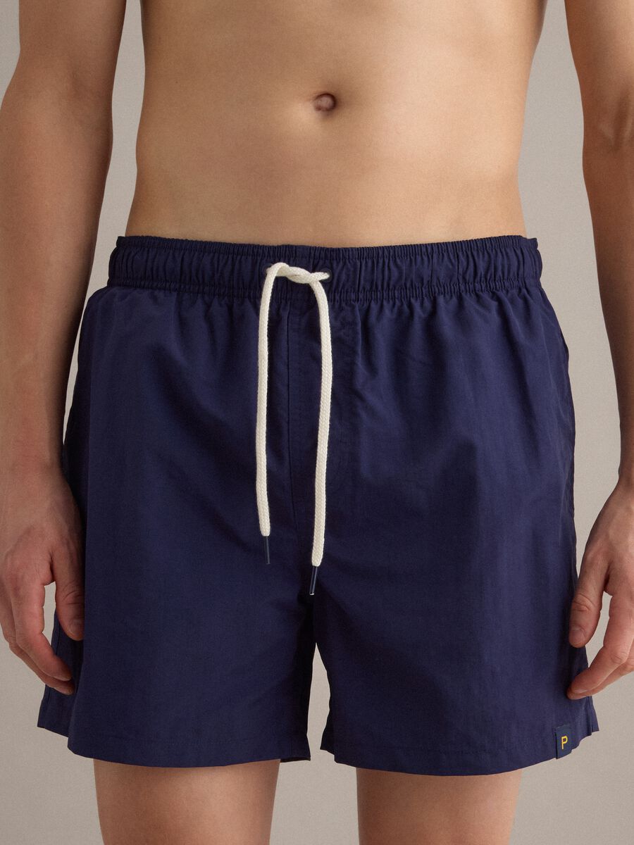 Boxer da mare blu con vita elasticizzata e coulisse_2