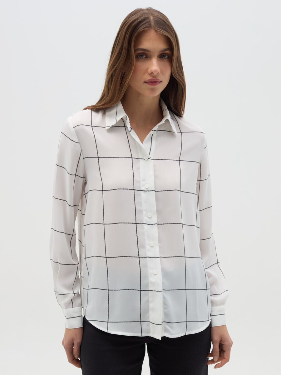 Shirt with all-over print._0
