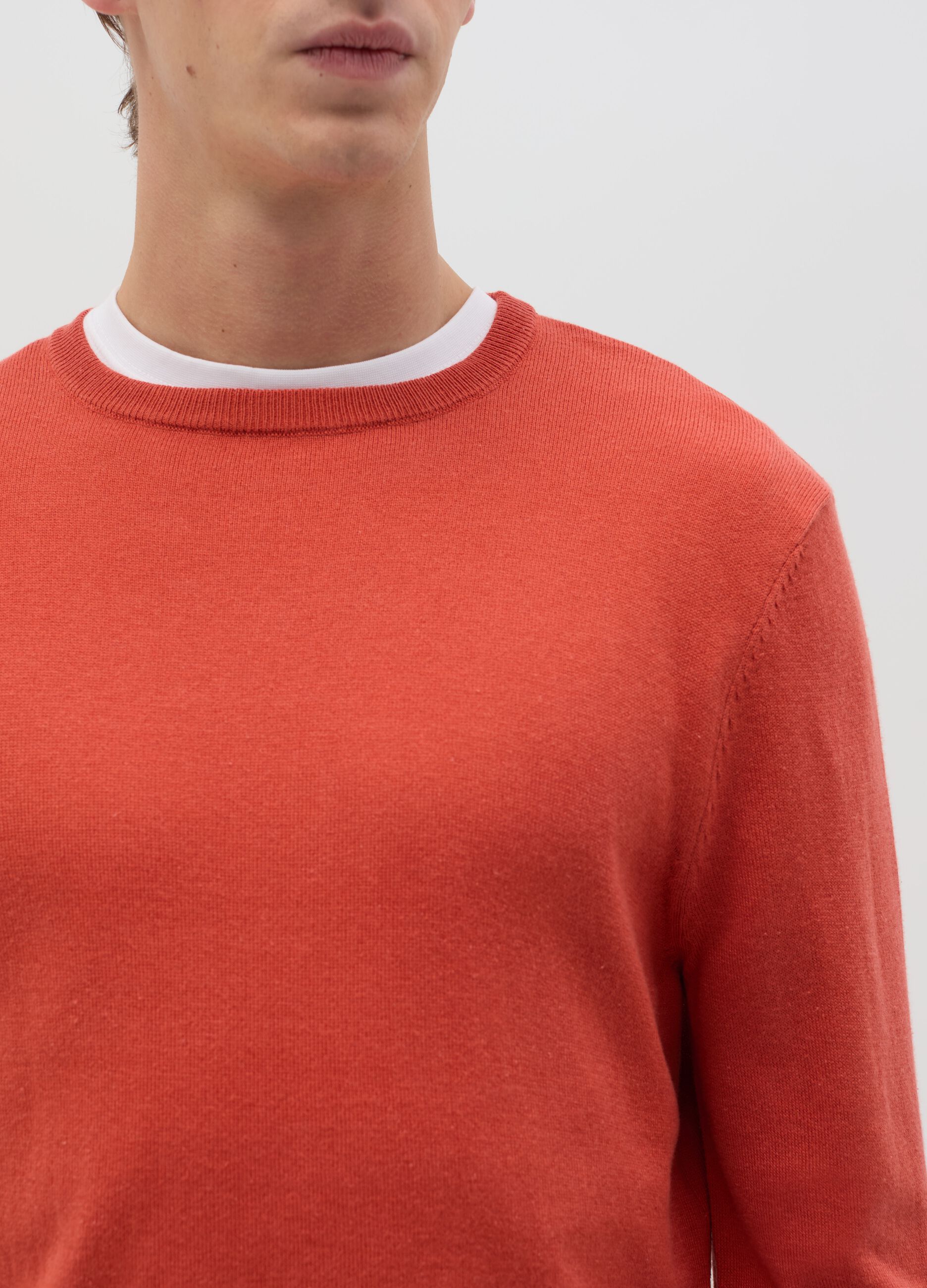 Pullover con scollo rotondo