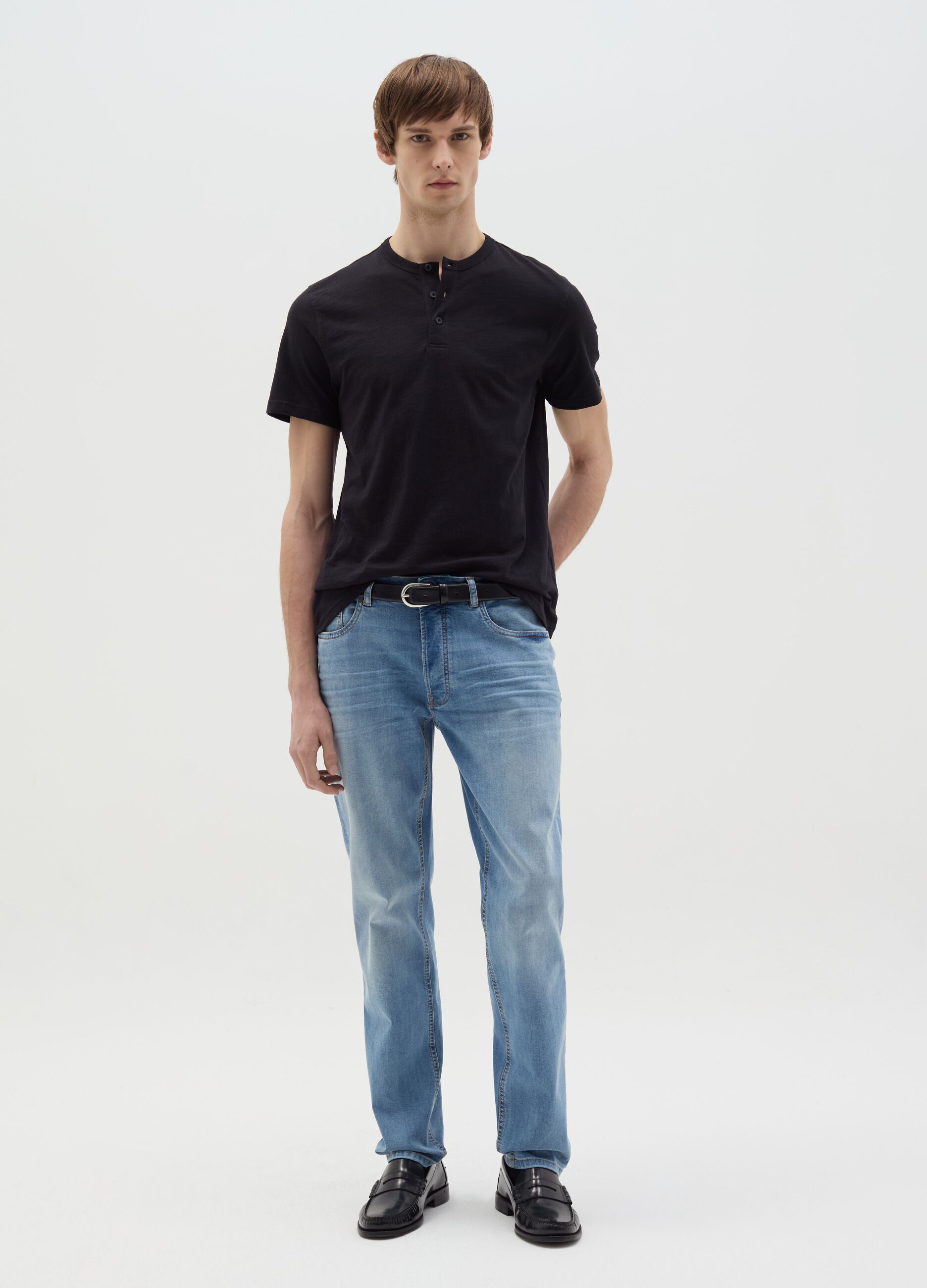 Slim-fit jeans with five pockets