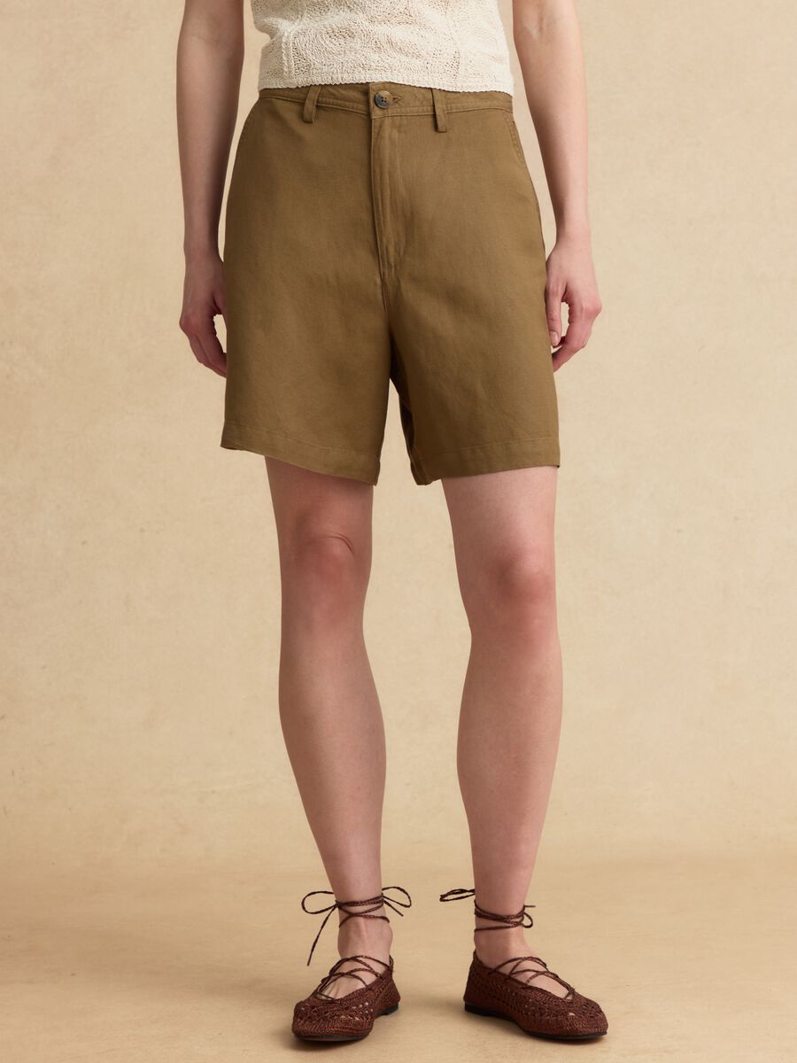 Shorts marroni in misto lino e viscosa regular fit_1