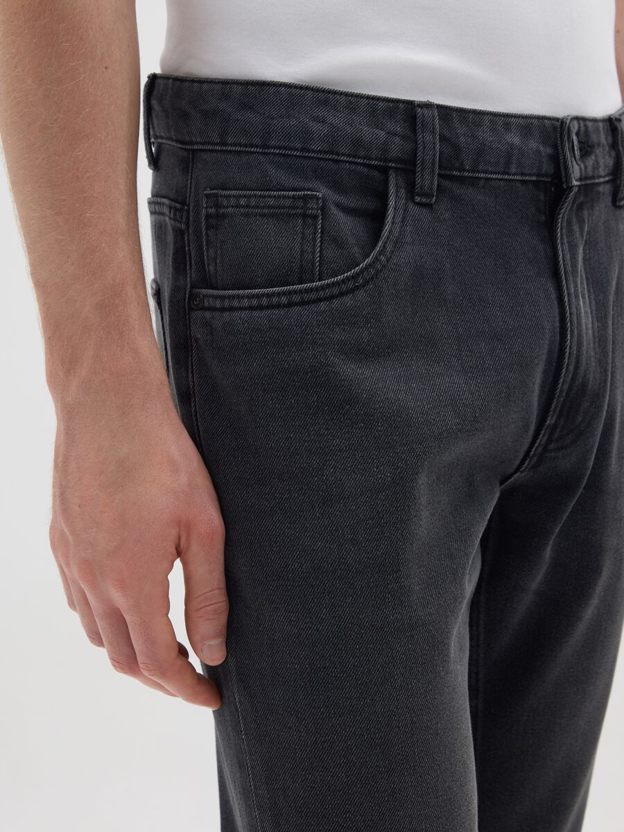 Regular fit black denim jeans_3