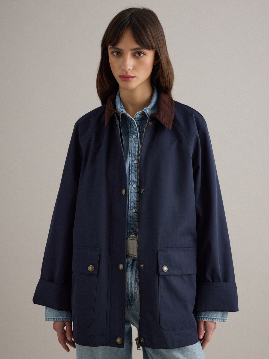 Giacca in misto cotone blu regular fit con colletto a contrasto_0