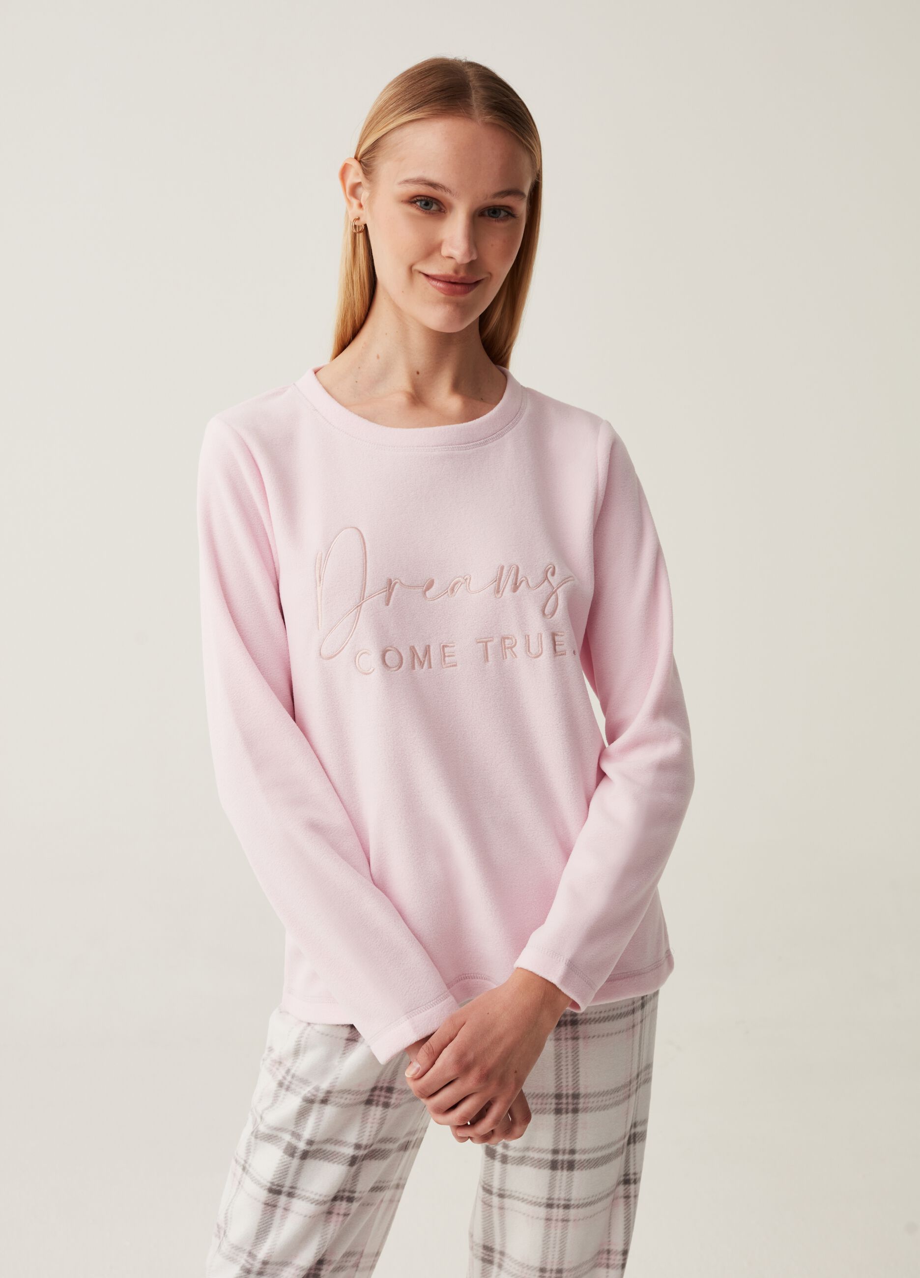 Top pigiama in pile con ricamo lettering_1