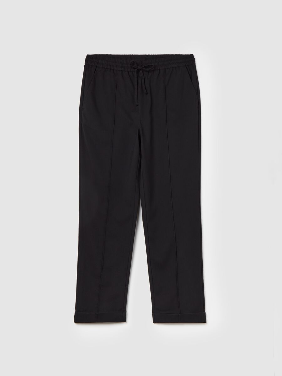 Pantalone carrot fit con risvolti_4