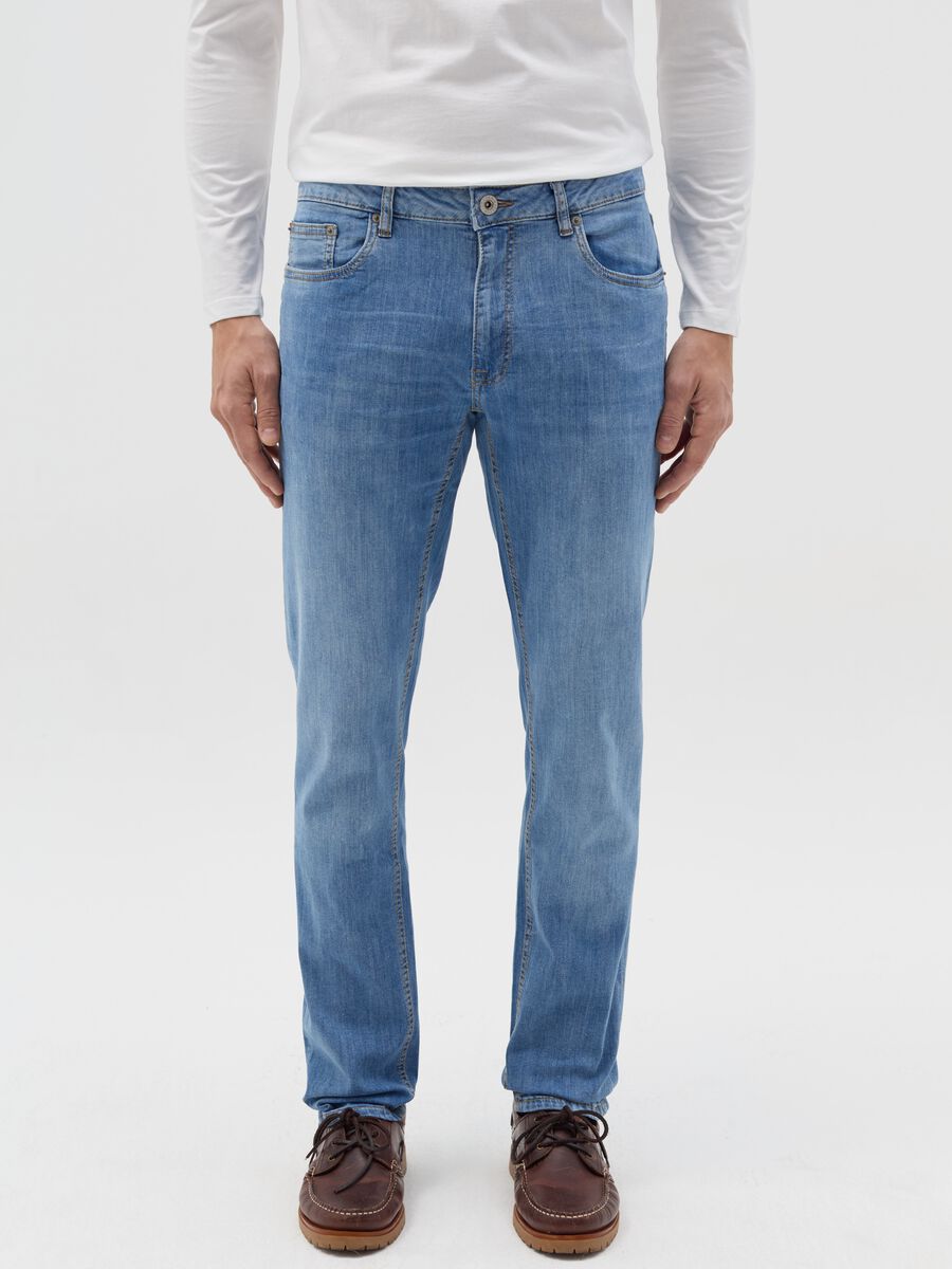 Slim-fit jeans with five pockets_1