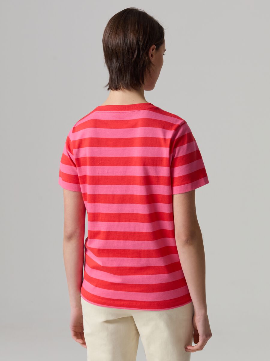 T-shirt in cotone a righe_2