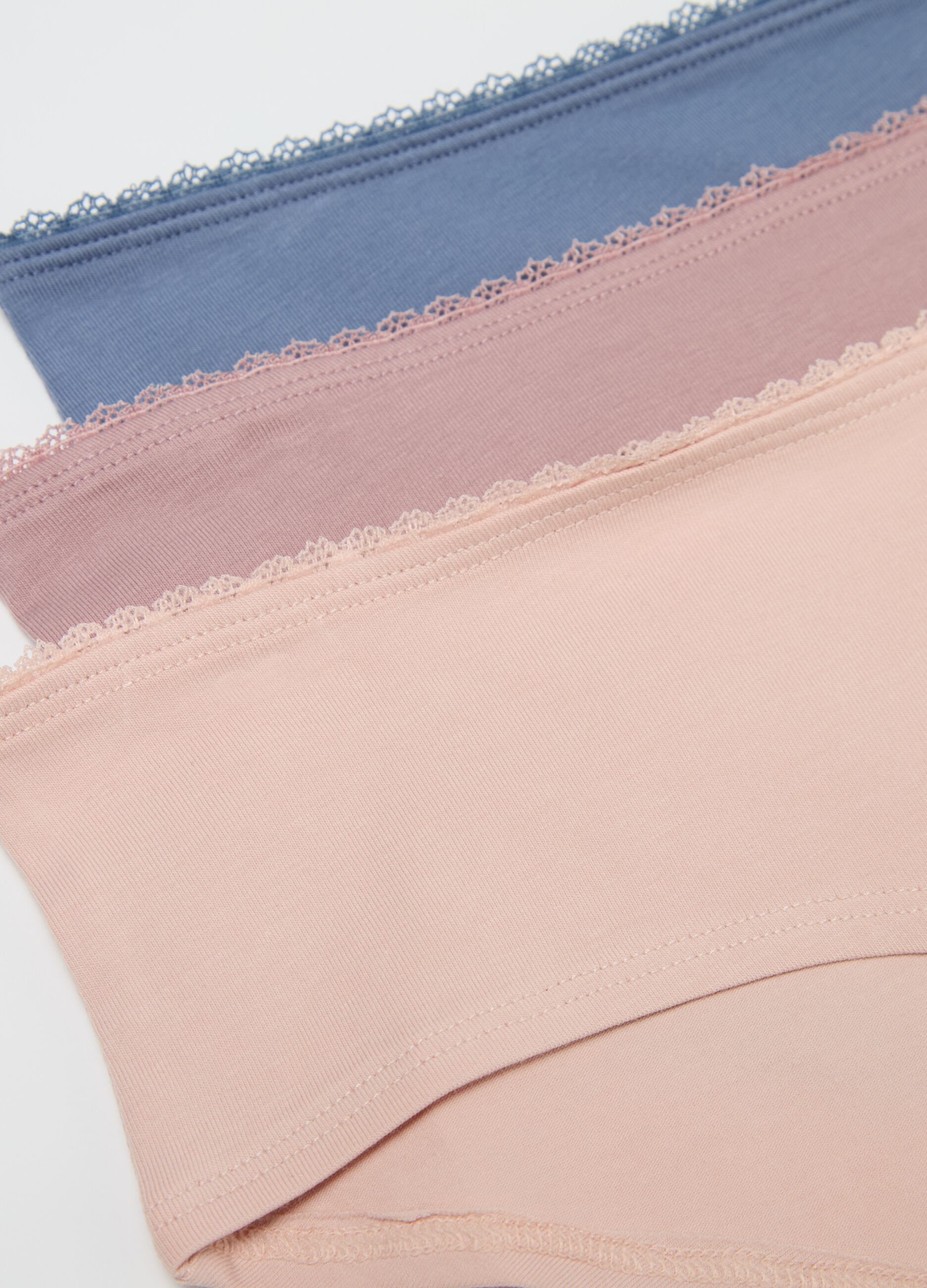 Three-pack French knickers with lace