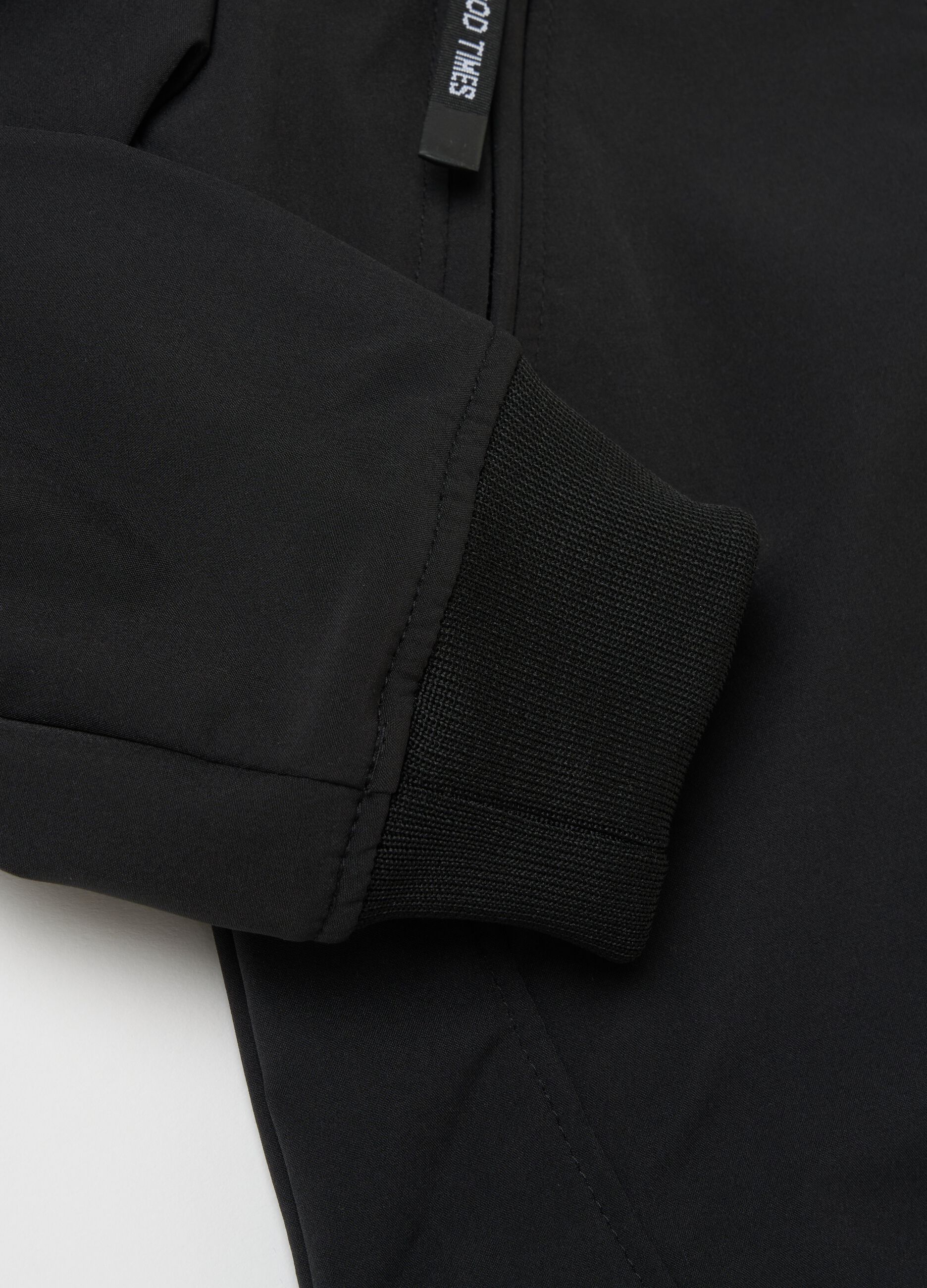 Giacca idrorepellente con cappuccio