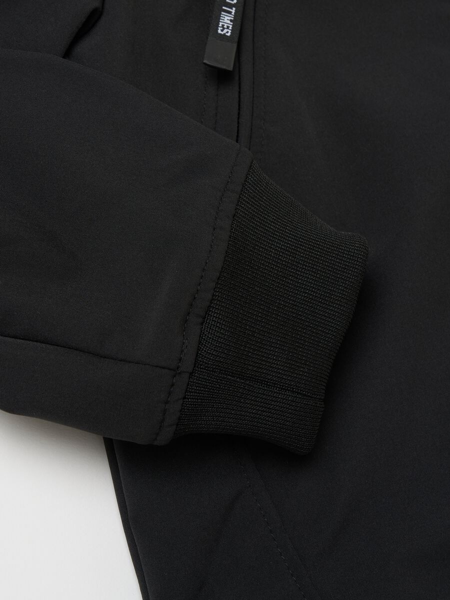 Water-repellent jacket with hood_3