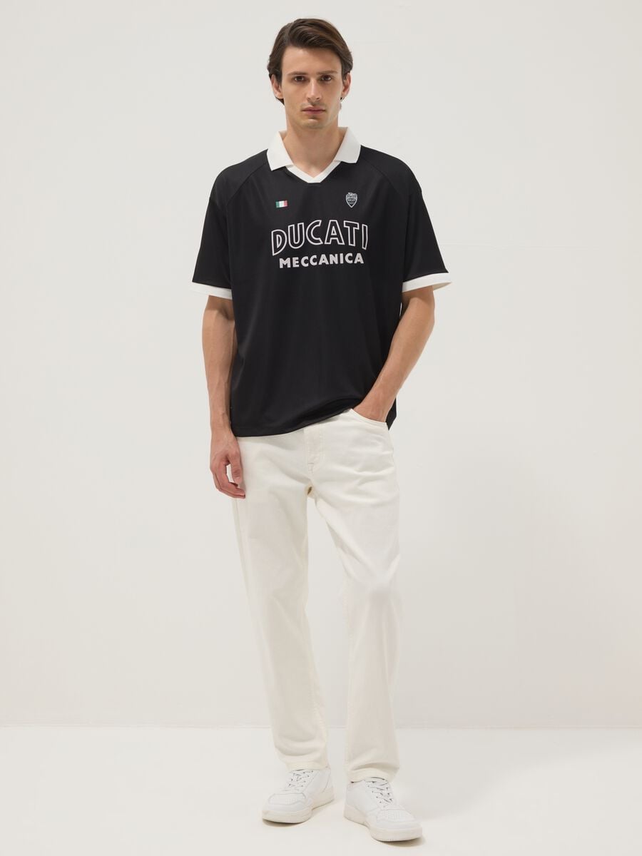 Black regular-fit T-shirt with contrast collar and Ducati lettering_1