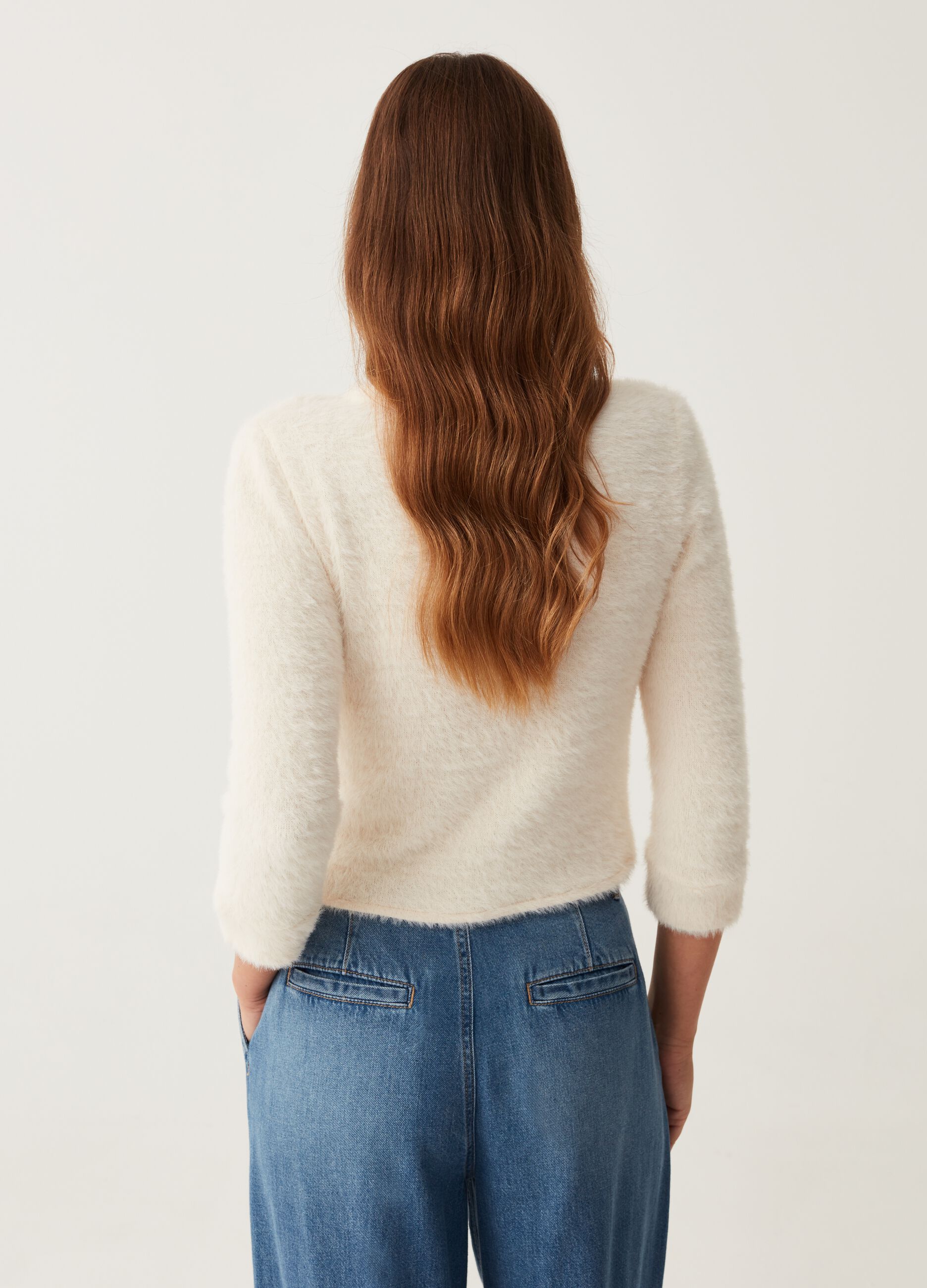Top in furry yarn with three-quarter sleeves