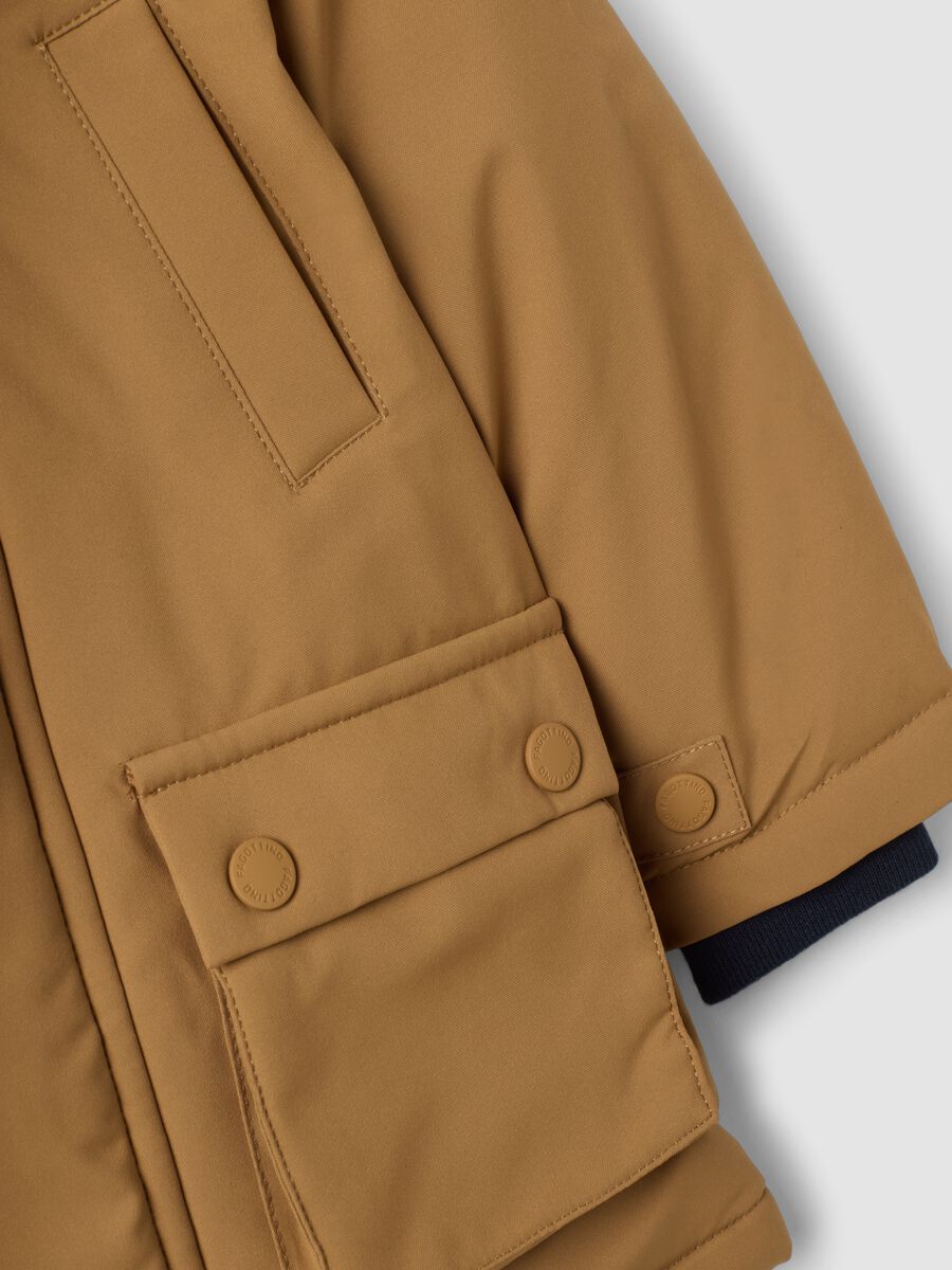 Long padded brown parka with hood, regular fit_2