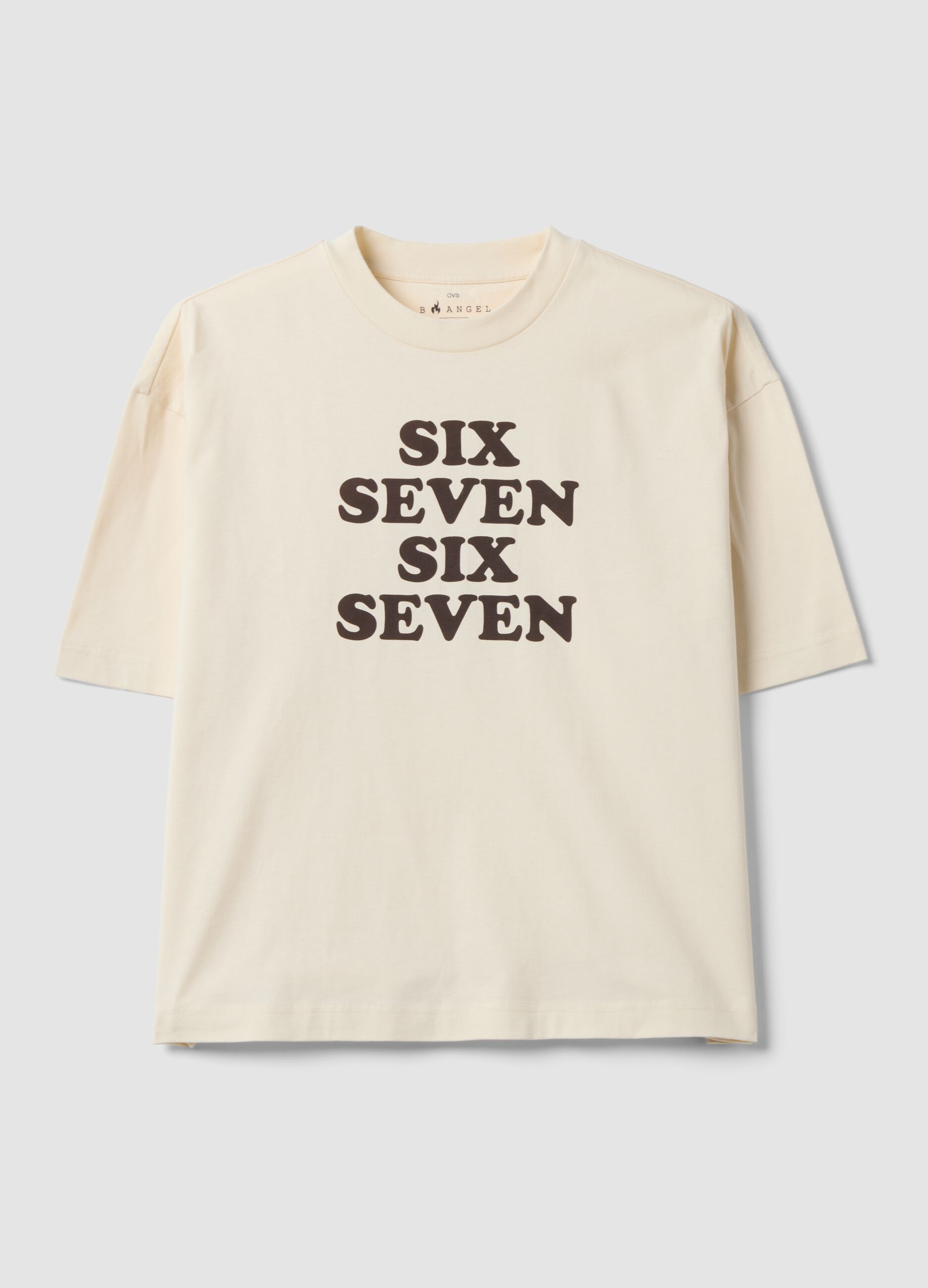 T-shirt bianca in puro cotone con stampa frontale Six Seven boxy fit