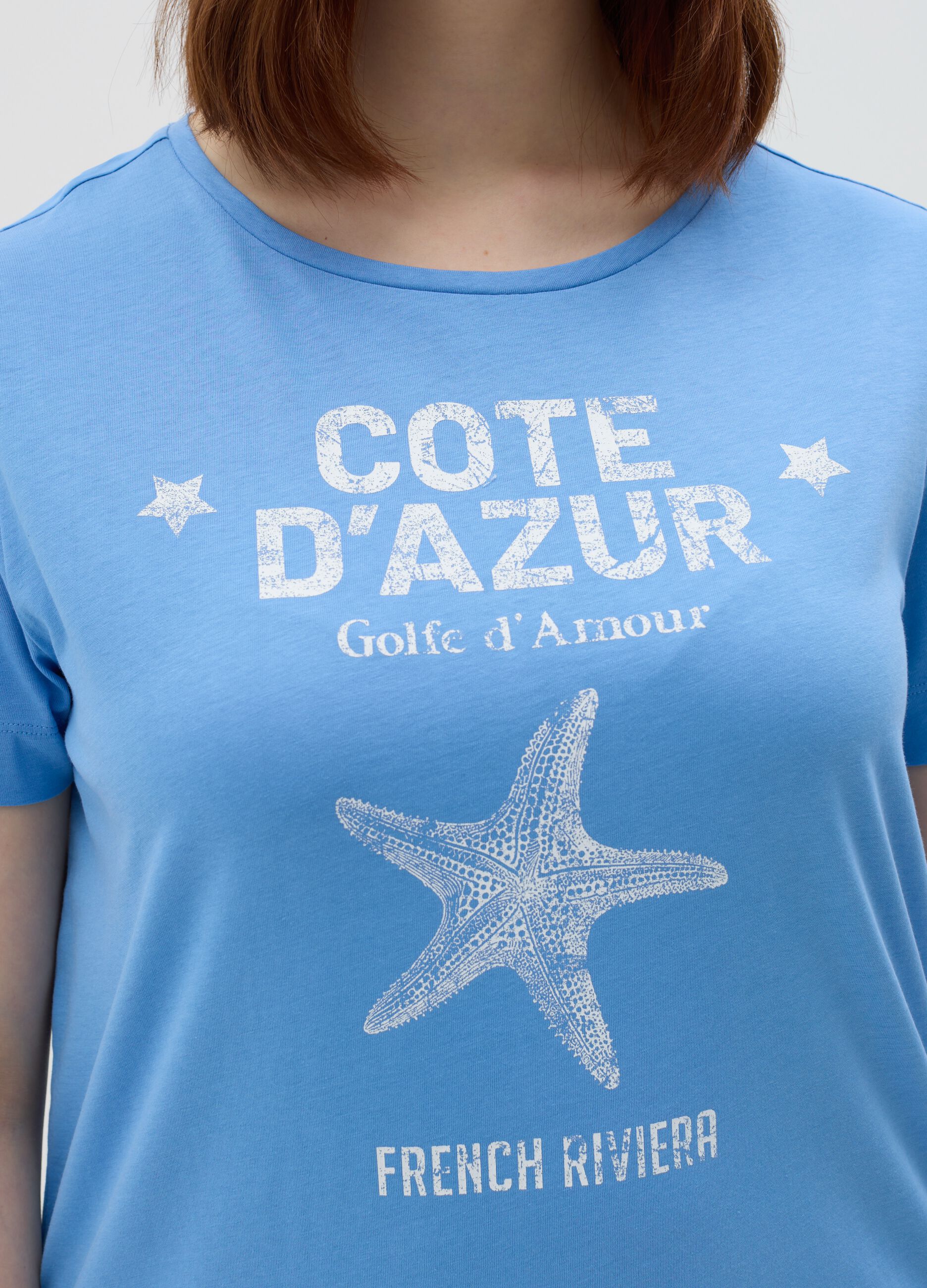 Light blue T-shirt featuring Cote d'Azur Mya print