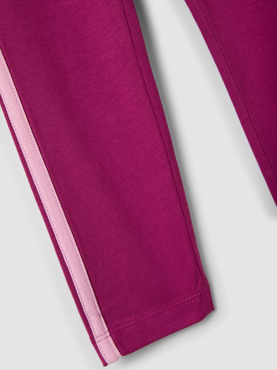 Leggings viola in cotone organico elasticizzato skinny fit per bambina_3