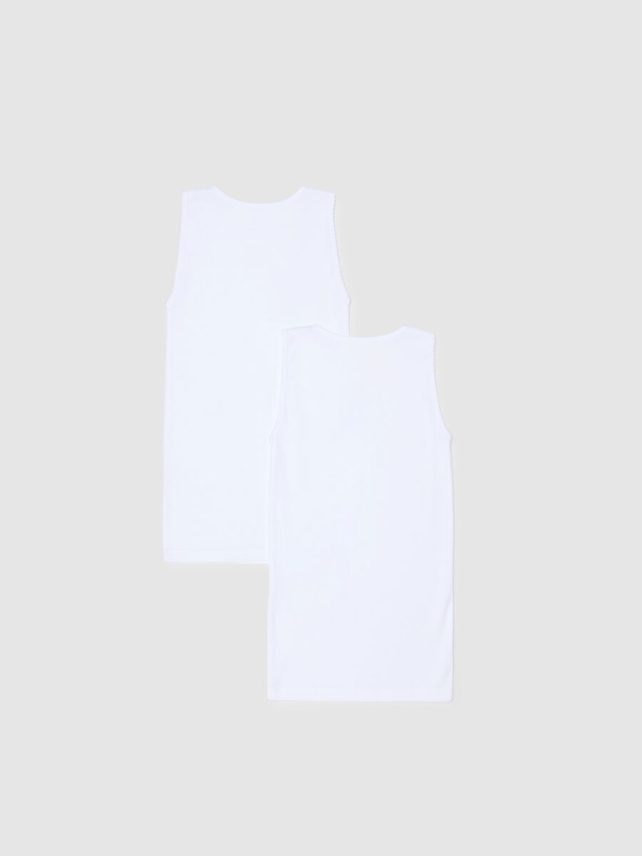 Pack of two sleeveless white cotton t-shirts for girls - regular fit_1