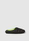 Black padded slippers with green lining, regular fit_0