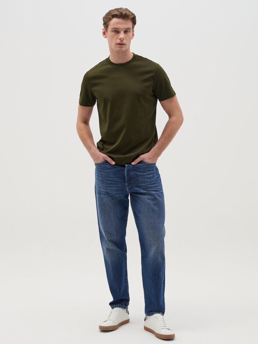 Regular-fit T-shirt with round neck_1