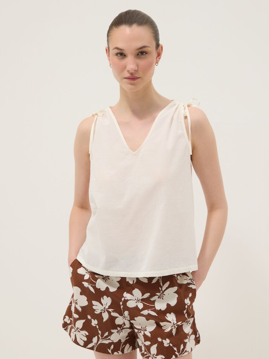 White pure cotton V-neck blouse_1