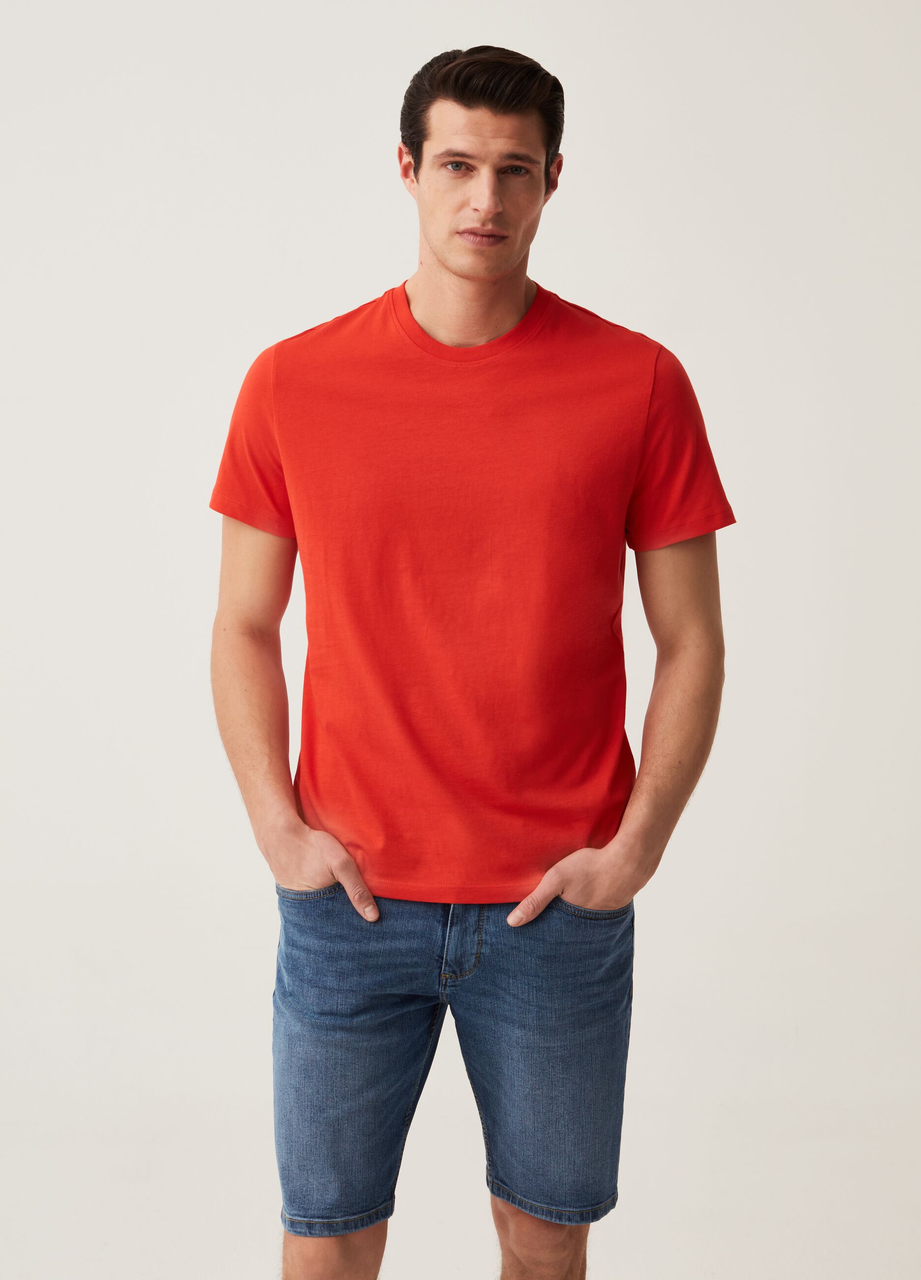 Organic cotton T-shirt with round neck
