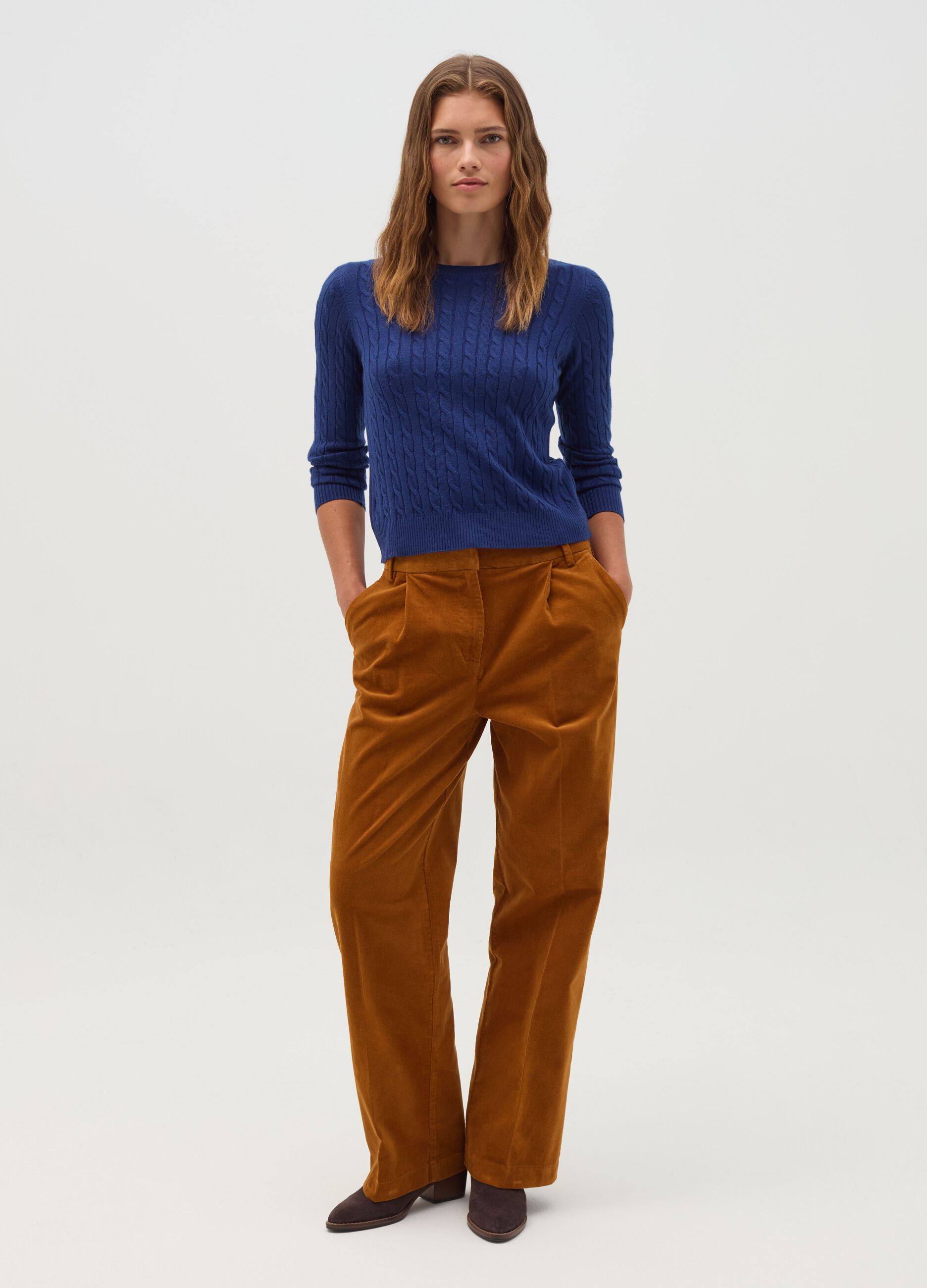 Pullover with cable-knit design