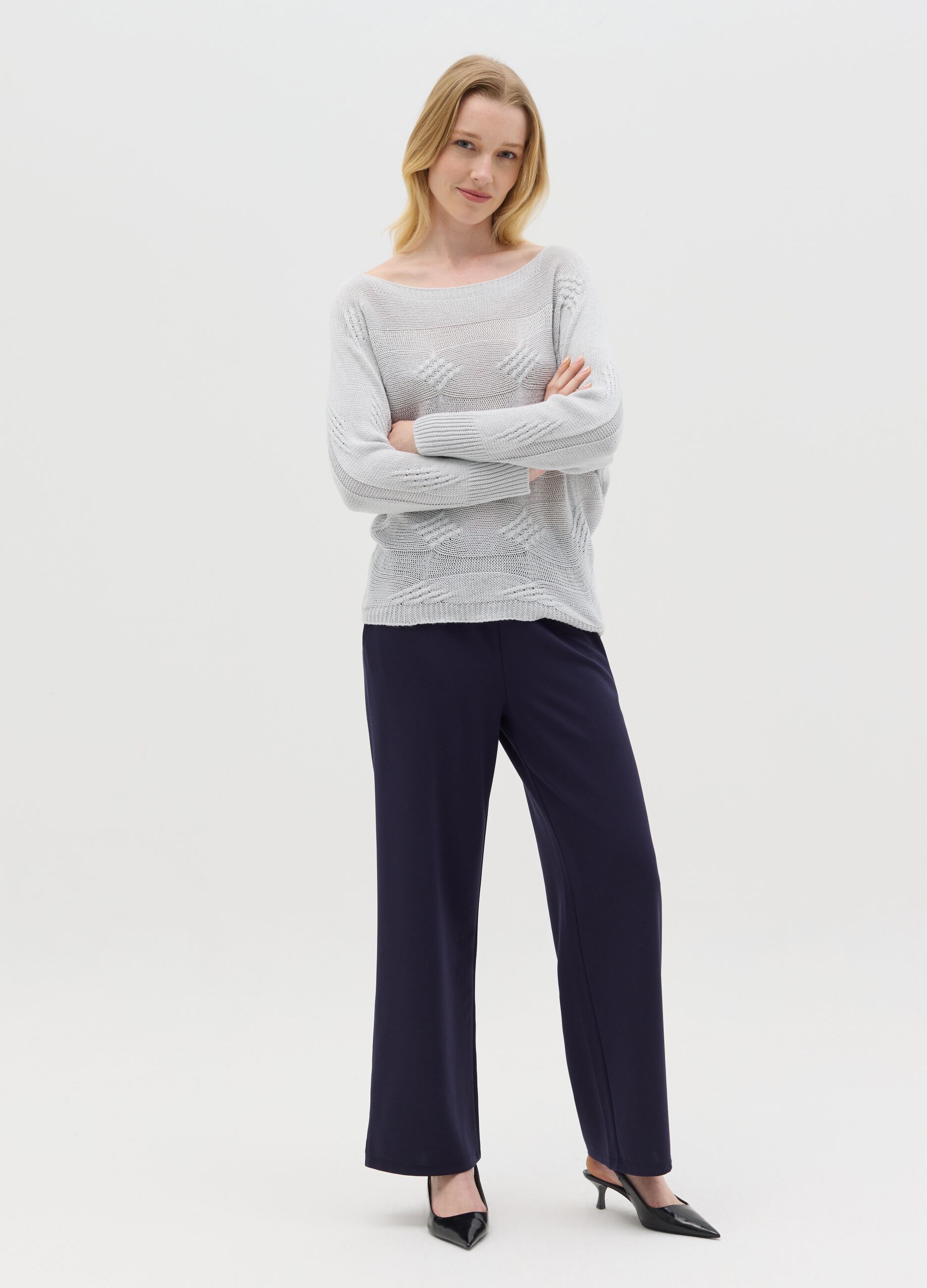 Grey long-sleeved top with design