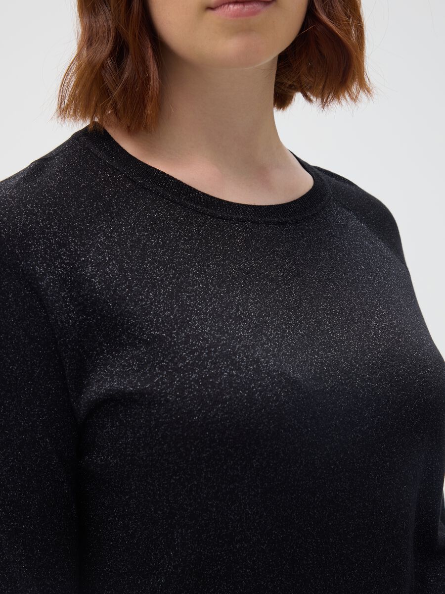 Black sweater with round neck and regular fit_2
