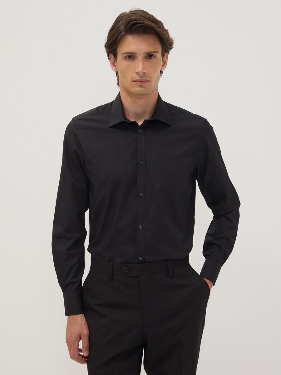 Black slim-fit shirt with classic collar, easy iron_0