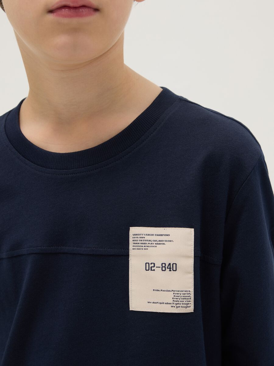 Maglietta blu da ragazzo in puro cotone regular fit con stampa_2