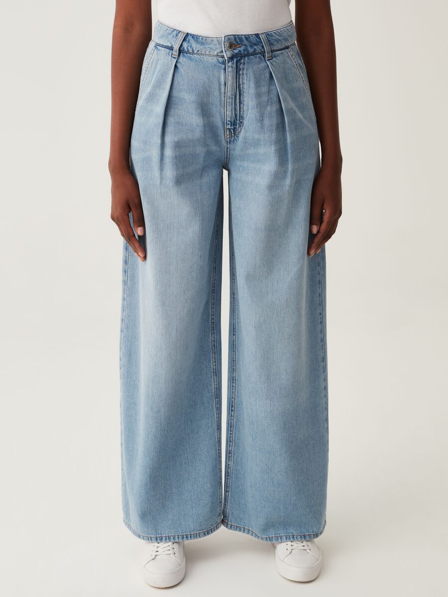 Jeans wide leg a vita alta con pinces_1