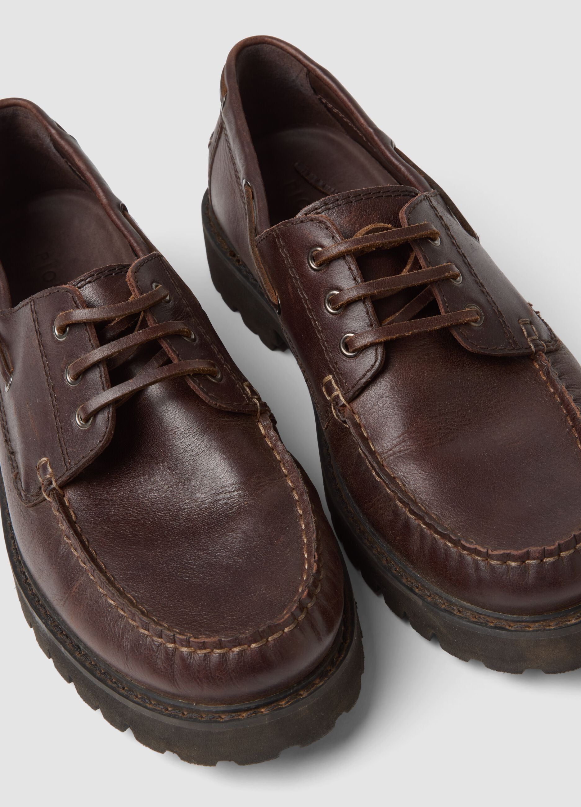 Men&rsquo;s brown leather casual lace-up shoes