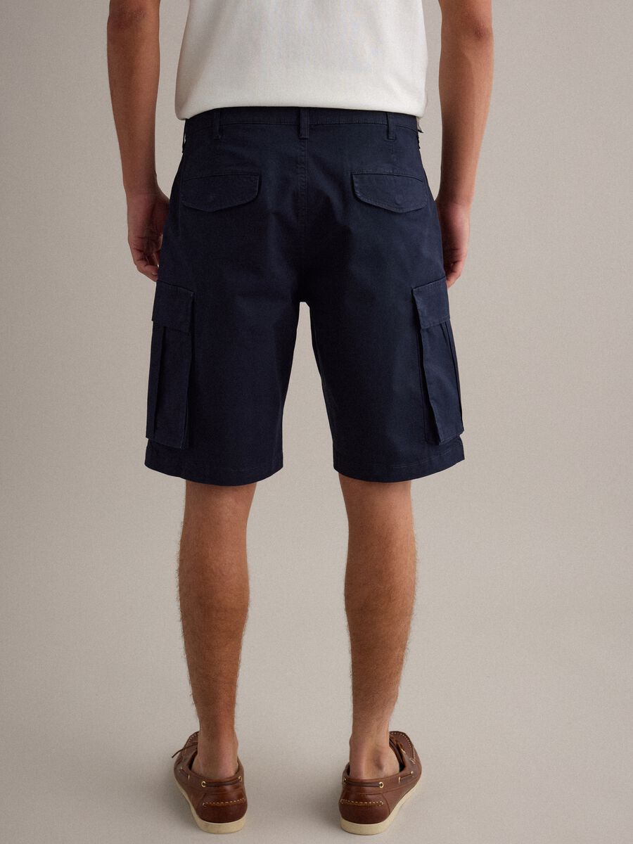 Pantaloncini cargo in cotone elasticizzato blu regular fit_2
