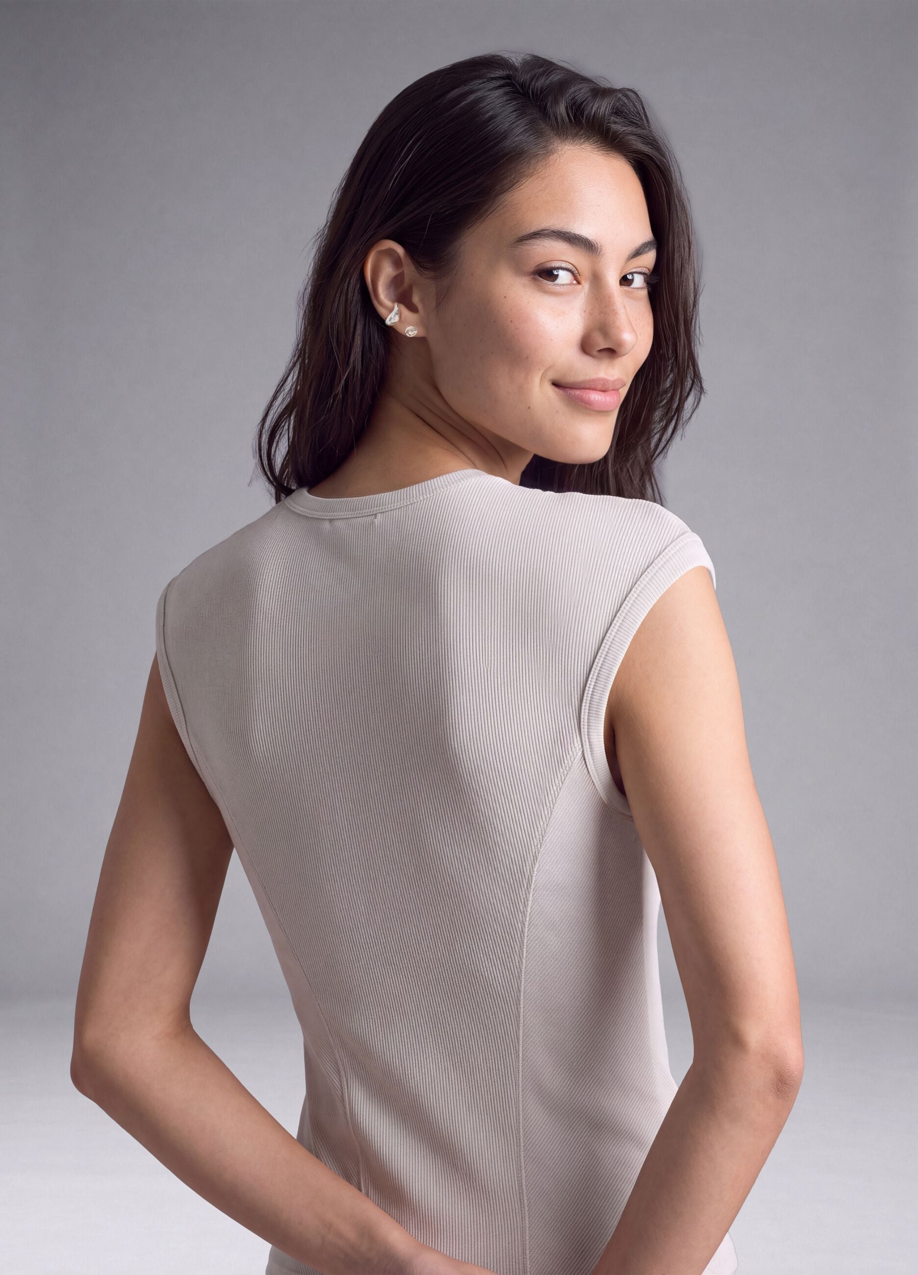 T-shirt fitted bianca in modal elasticizzato a costine ALTAVIA STUDIO
