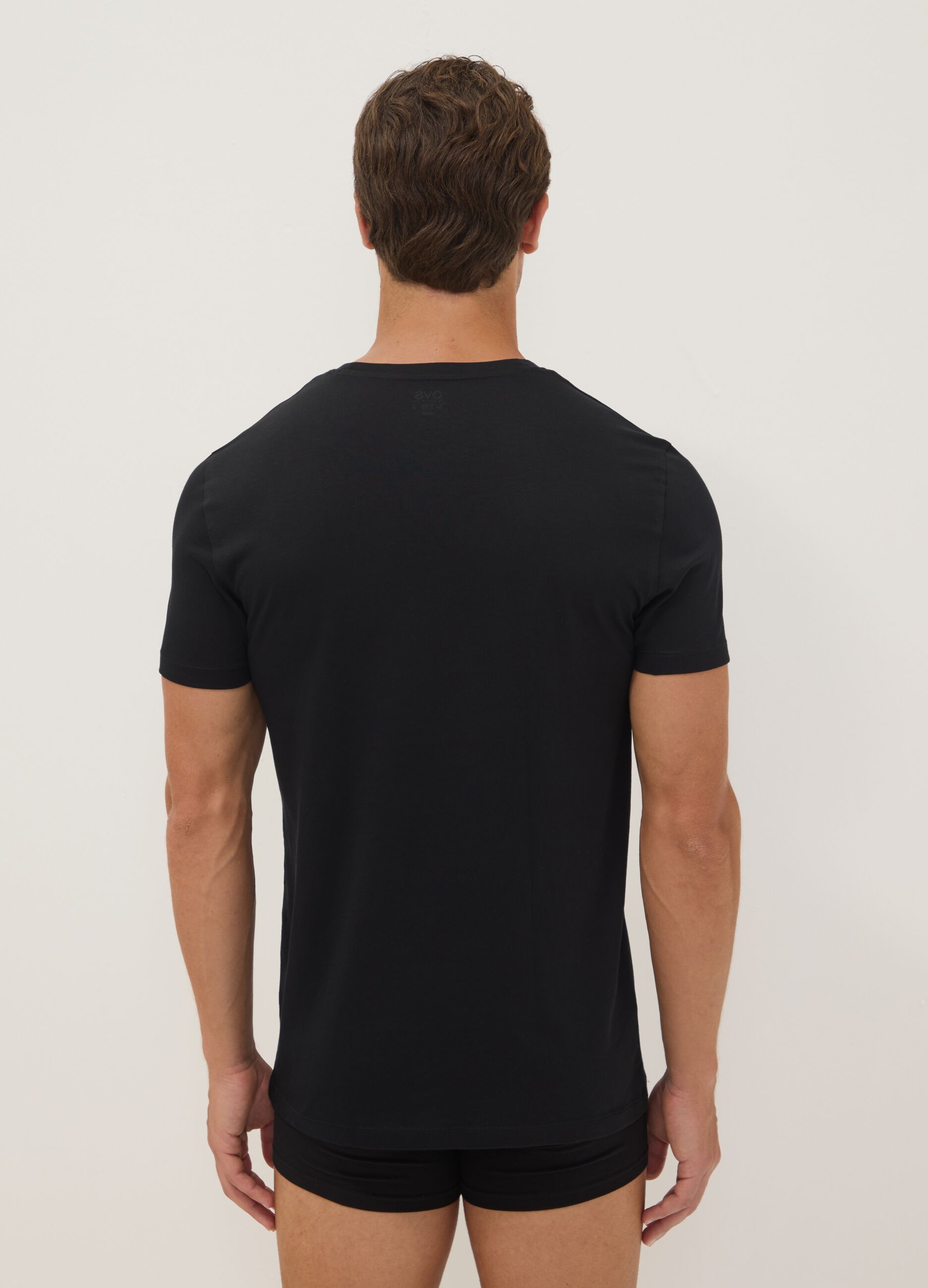 Black crew-neck T-shirt in pure Supima cotton, regular fit