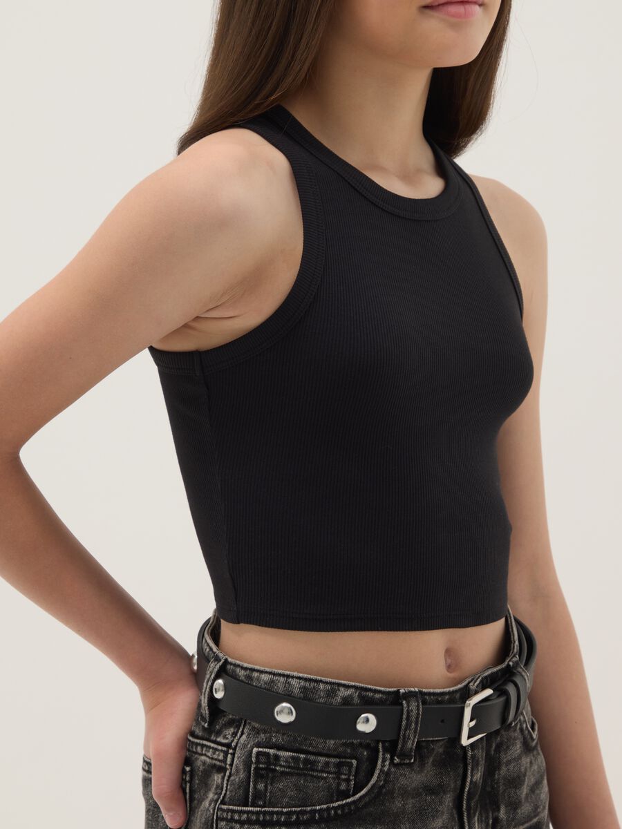 Canotta fitted nera in cotone elasticizzato a coste da ragazza_2